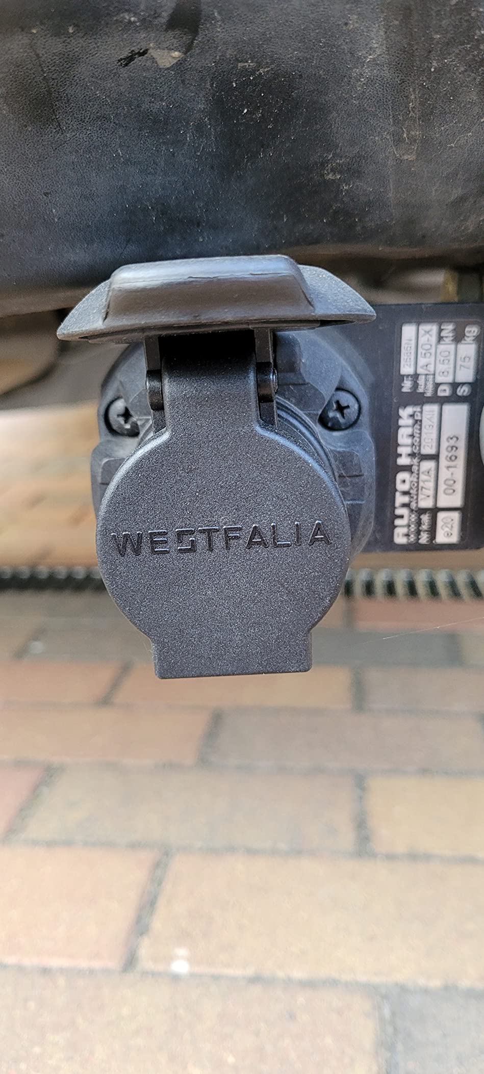 Solide, kompakt